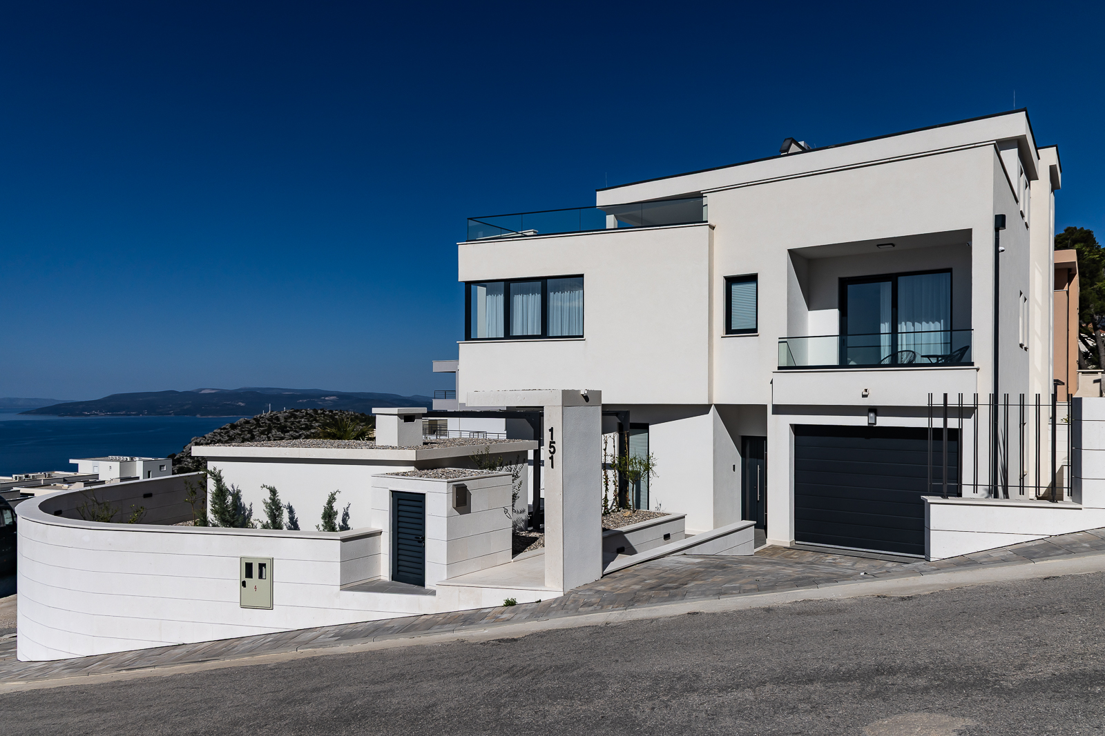 Villa di Sole - View from the Street
